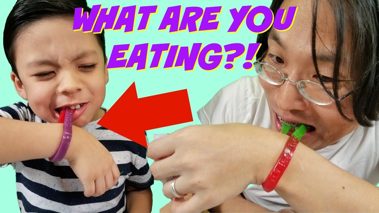 WHAT ARE WE EATING?! | GUMMY BRACELET | KID VS DAD | VALENTINE'S DAY CANDY