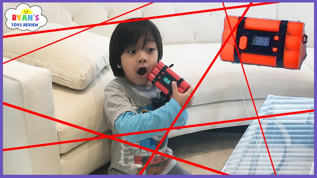 Spy Kid Laser in the House Chrono Bomb Game! Family Fun Activities for Kids with Ryan ToysReview!