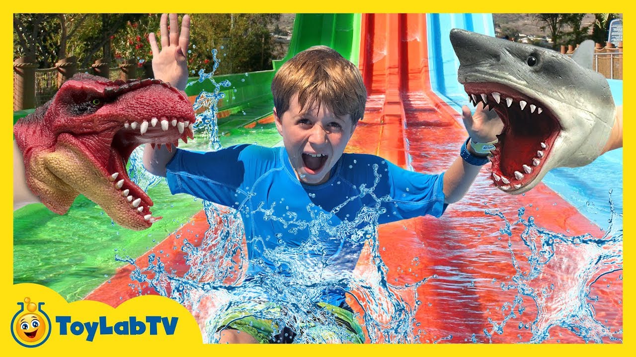 Jurassic Park Dinosaur Toys & Water Fun! Kids Outdoor Activities with Surprise Toy Dinosaurs